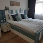 Sterflat 103